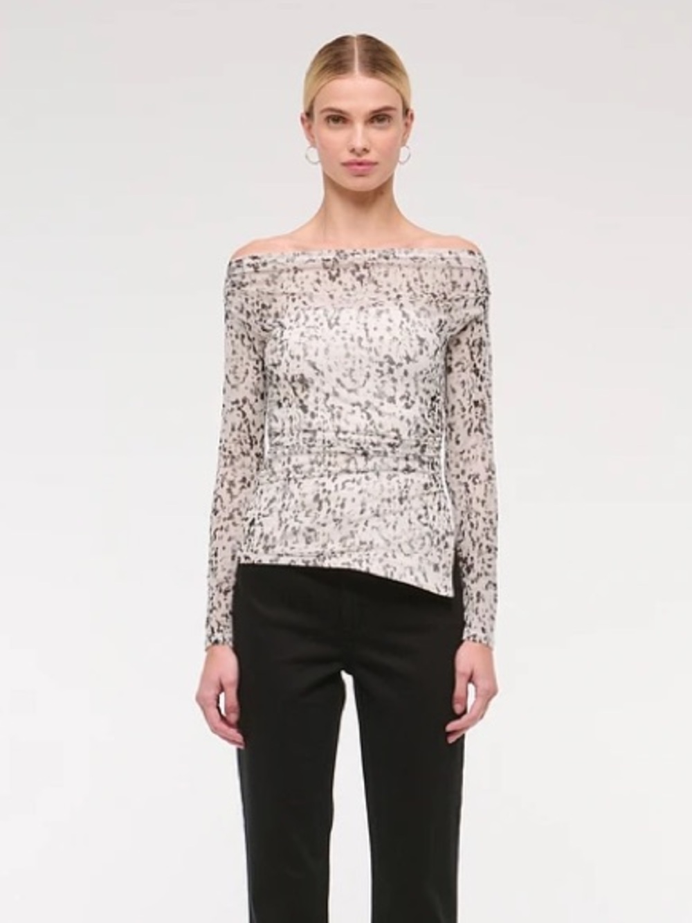 Abercrombie & Fitch Off-Shoulder Speckled Cream and Black Top